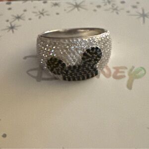 Elegant Silver and Black Ring